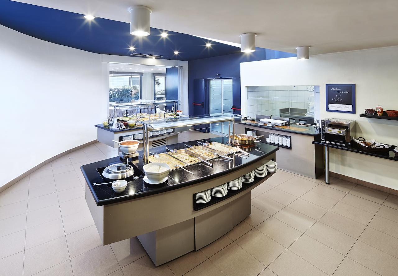 Residencia Universitaria Sarria Apartment บาร์เซโลนา ภายนอก รูปภาพ